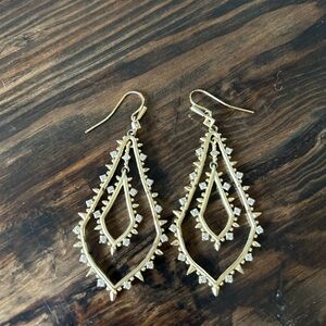 Chandelier earrings